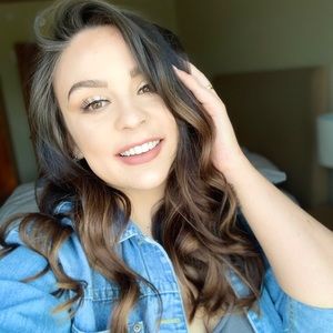 Meet your Posher, Mallory